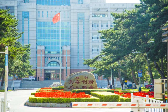 高考生300分到400分能上哪些院校,今年高考400分左右能考些哪些学校