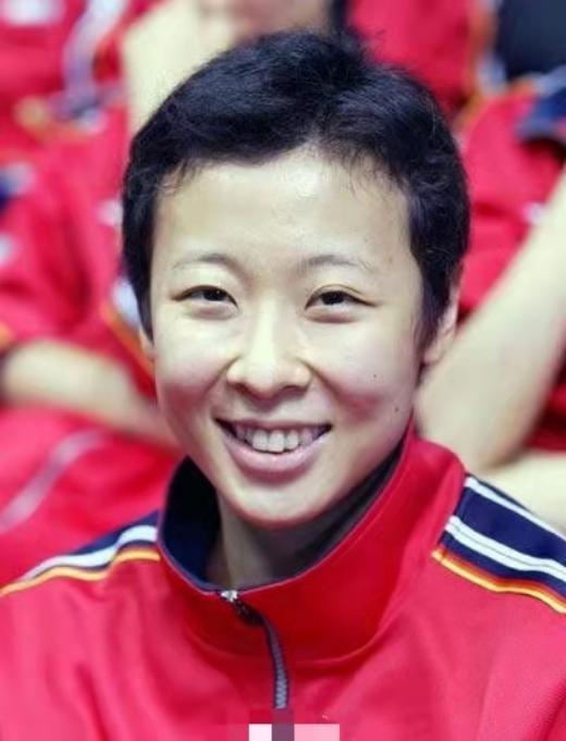 冯坤嫁给泰国女排教练,女排队长冯坤结婚了吗