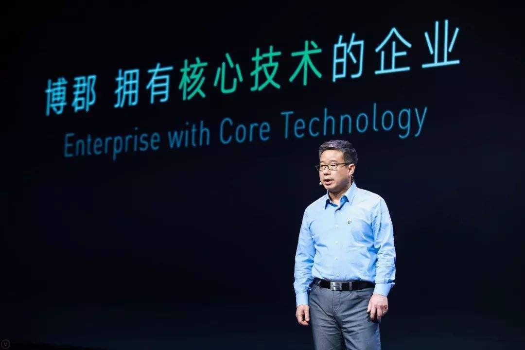 把一手好牌打烂的案例,把一手好牌打烂再重新洗牌