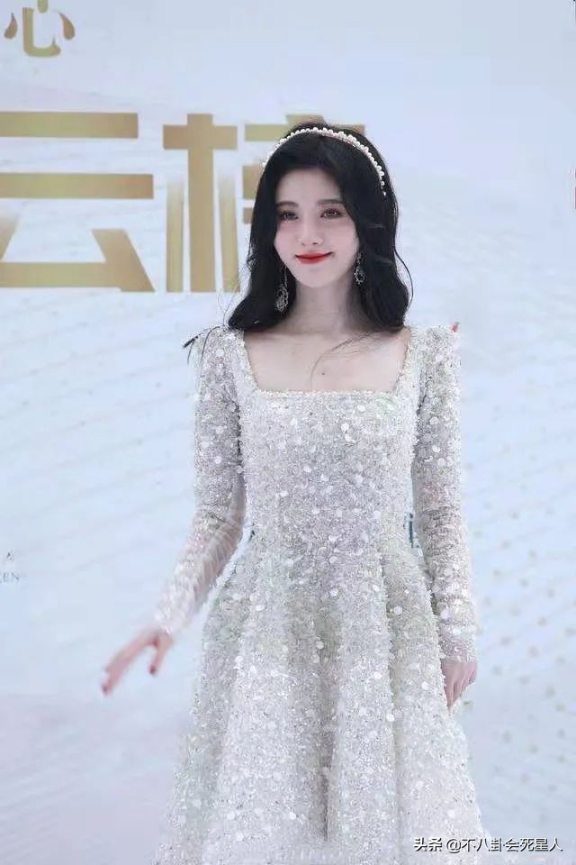 明星红毯恨天高,明星恨天高走路