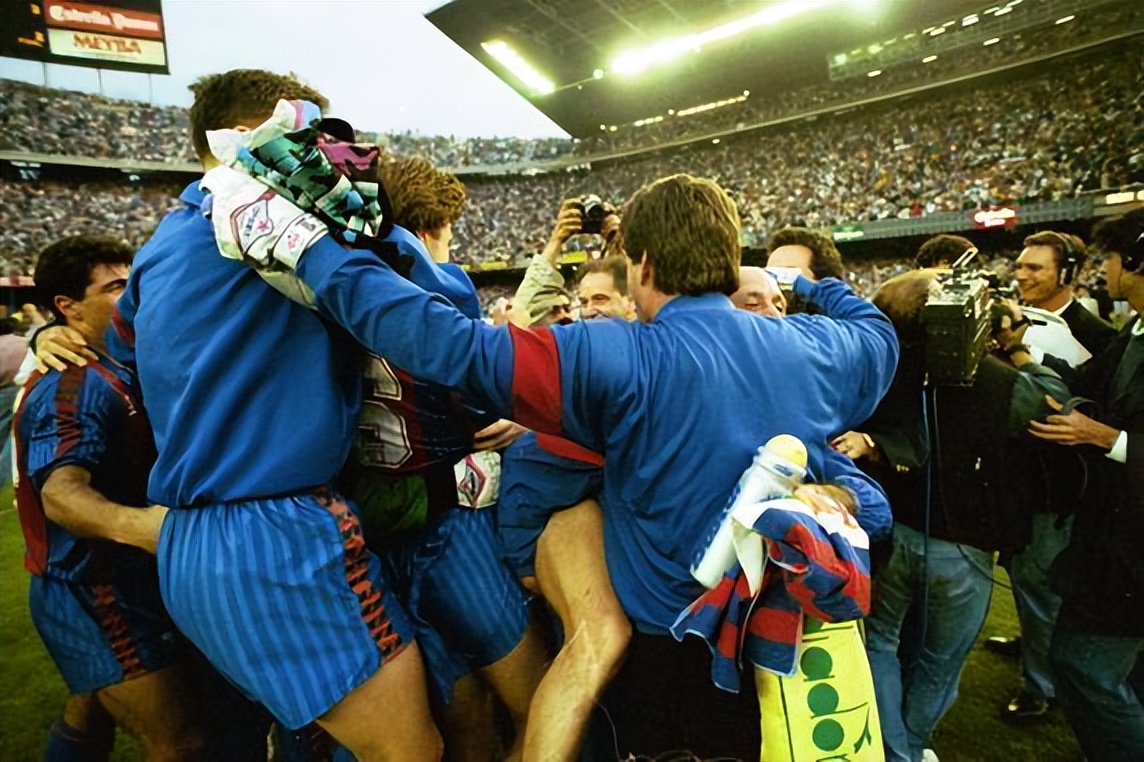 欧洲五大联赛积分破百的球队,欧洲五大联赛冠军和降级悬念