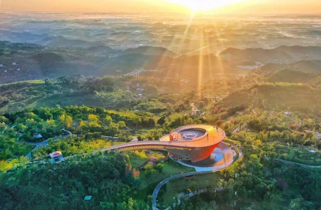 8月出游去哪儿？20条精品旅游线路带你畅享假日活力