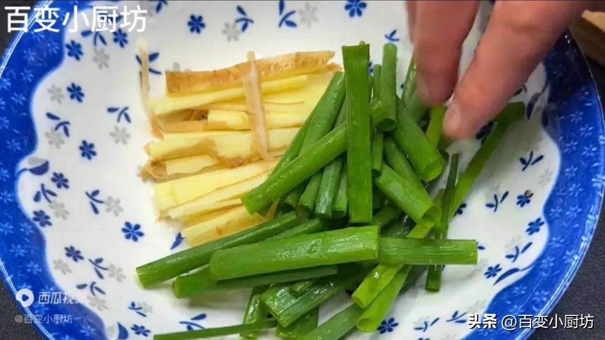 大虾的家常做法油焖大虾多久会熟,大虾这样做太香了不用水煮不用蒸