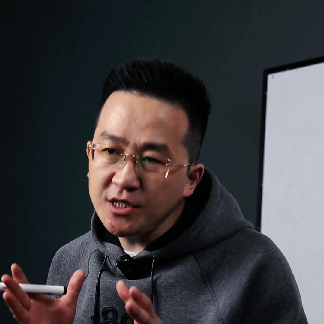 人均消费500元，口红效应贯穿2023五一旅行，此视频...