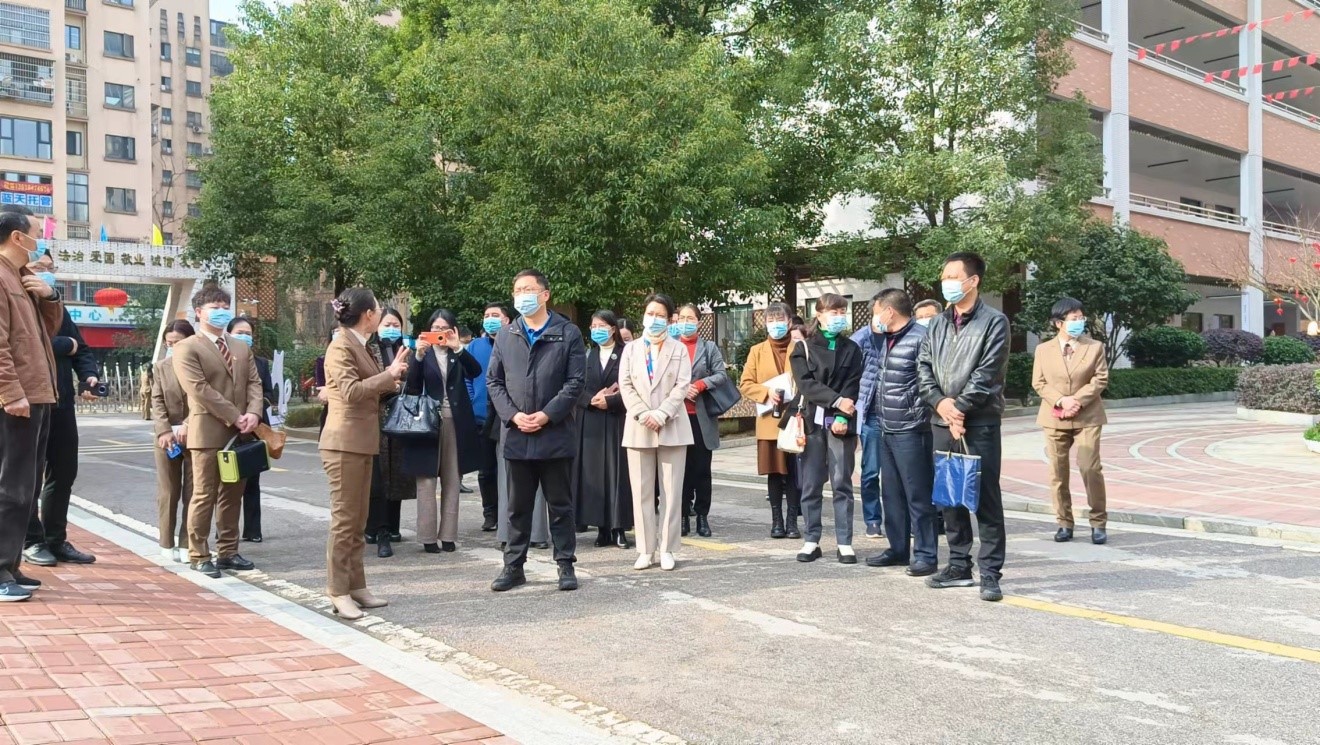 姊妹结对携手共进——株洲市石峰区赴长沙市雨花区开展“一校一特”创建工作交流活动