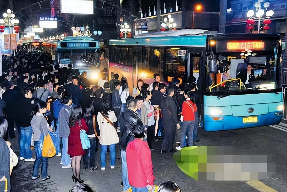 自己一个人做外贸一年能挣多少,自己做外贸soho一年能挣多少