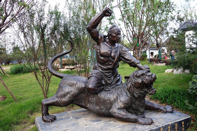 反腐败中打虎和拍蝇指的是什么,反腐热词的老虎是指什么