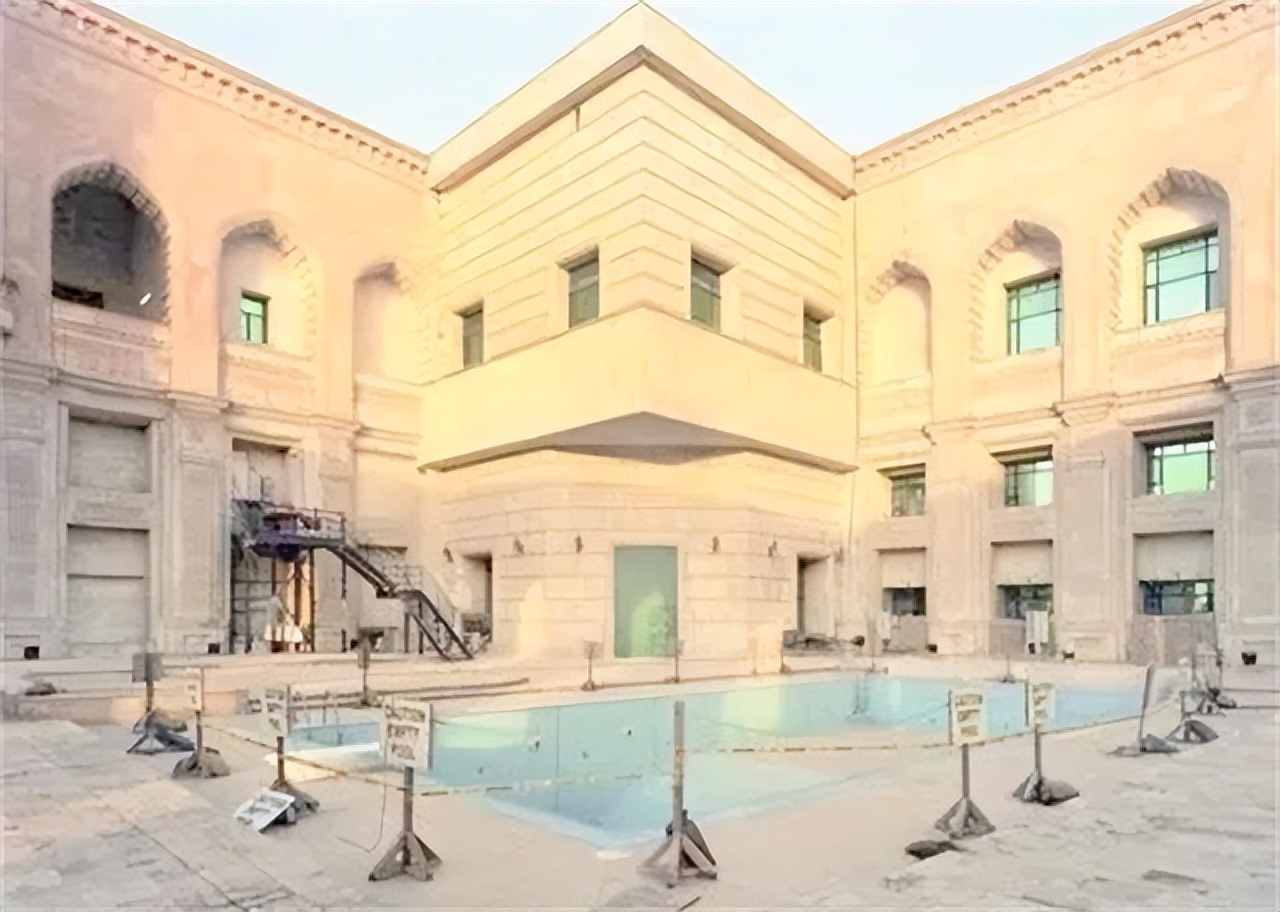 美军冲进萨达姆办公室，发现两件“中国造”，分别来自上海和台湾