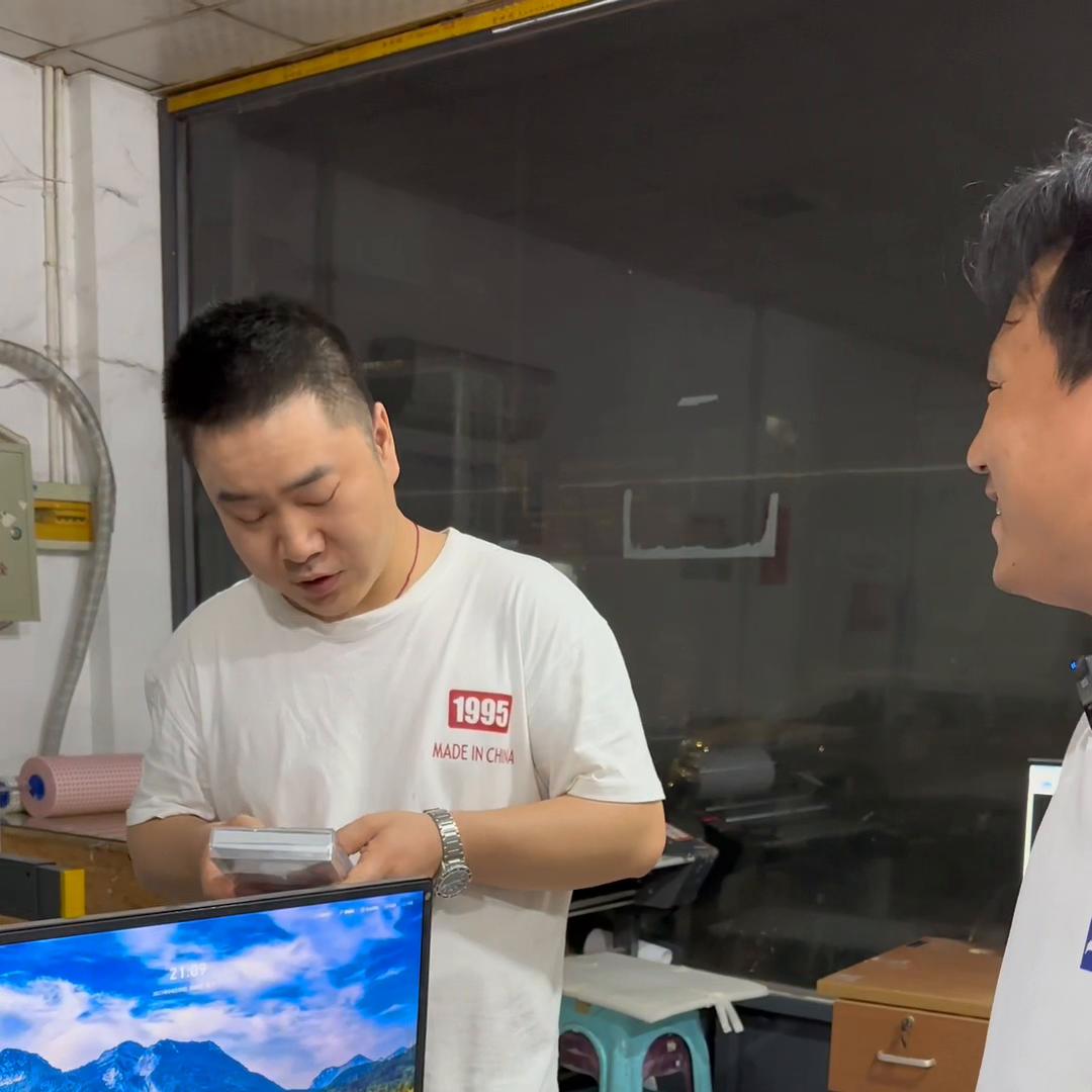 兄弟已经很久没有用苹果了因为工作需要换了一个13pr...