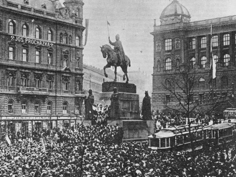 捷克曾有多辉煌？敢叫板希特勒，一枪没放惨遭瓦解