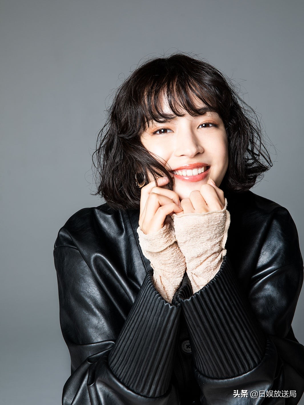 桥本环奈和滨边美波新剧 (滨边美波桥本环奈谁更漂亮)