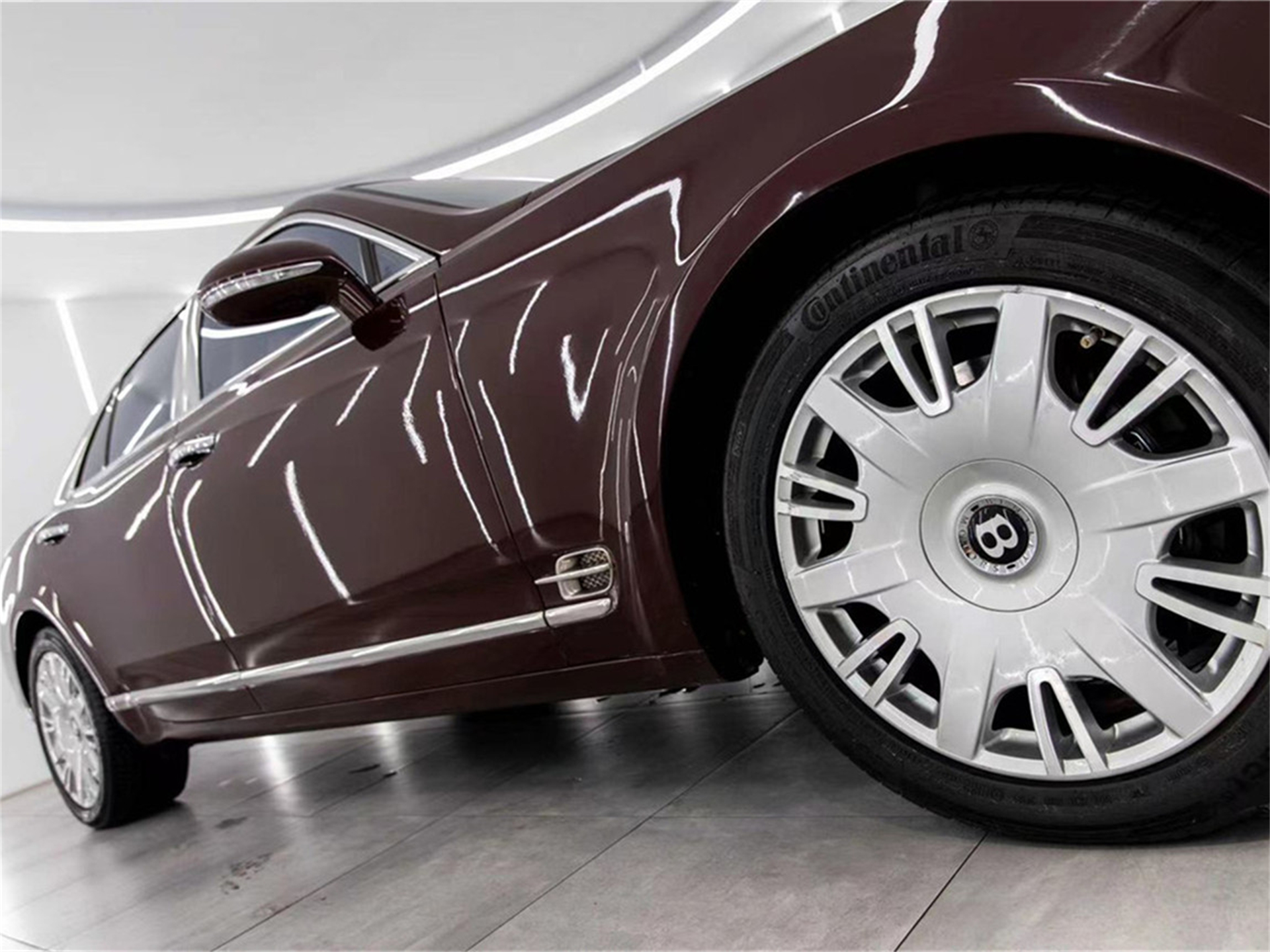 最便宜的全新宾利落地多少钱,宾利哪一款车最值得购买