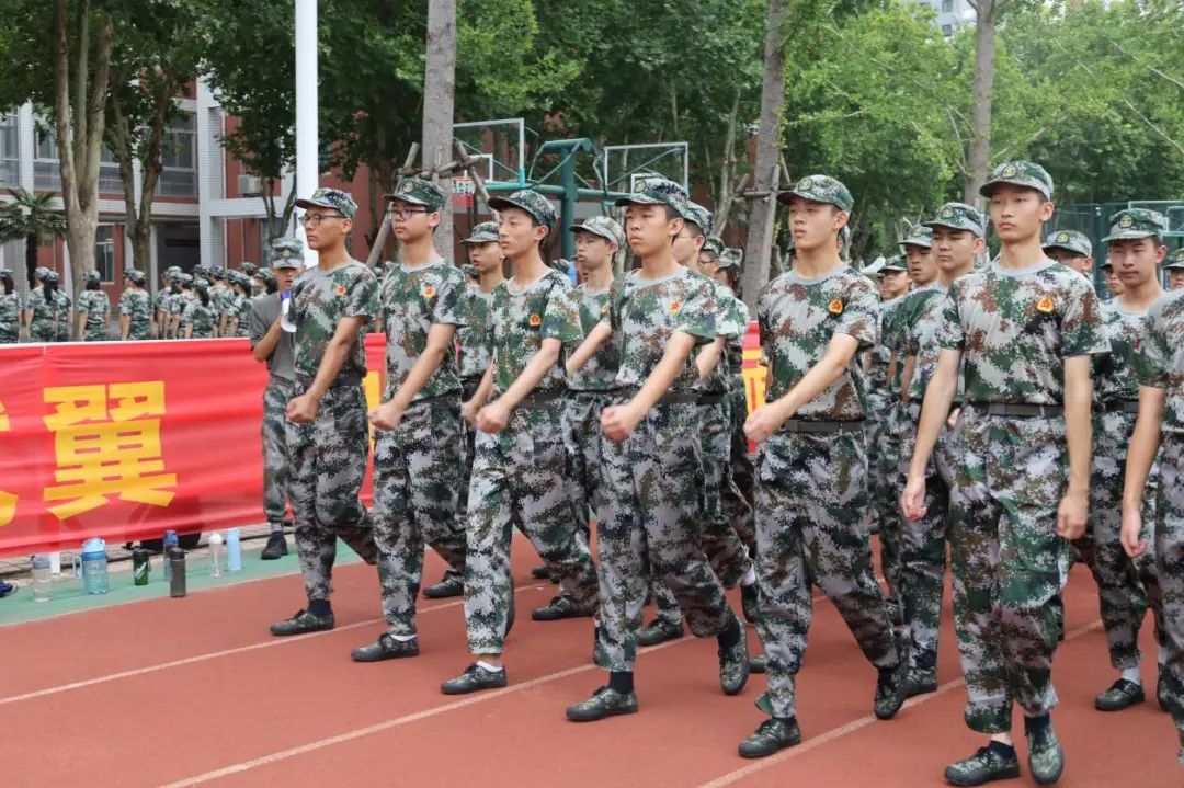 郑州高中学校军训,郑州市各高中军训