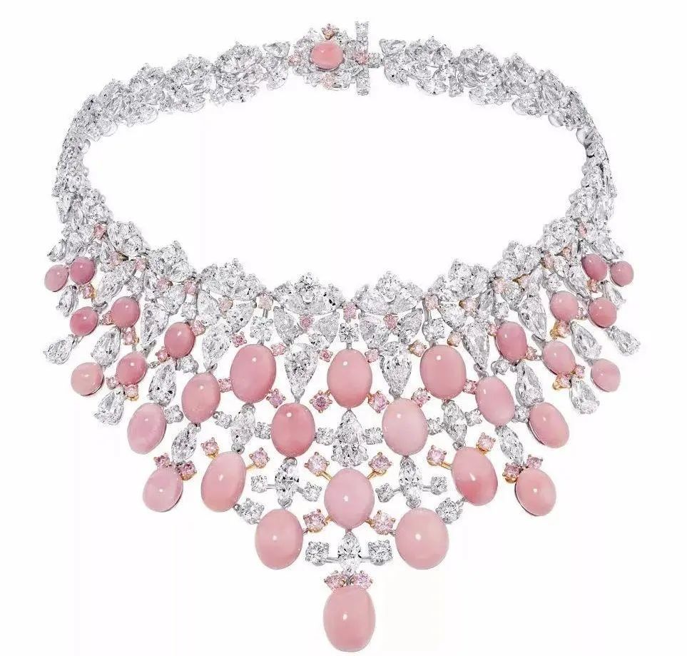 007邦女郎的硬核标配?英伦大牌DavidMorris的传奇可不止这些!