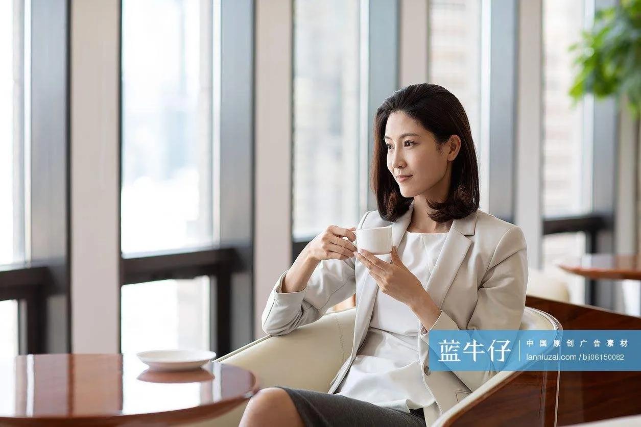 女人经过百次忍让才狠心离婚,丈夫赌气要离婚妻子起初不同意