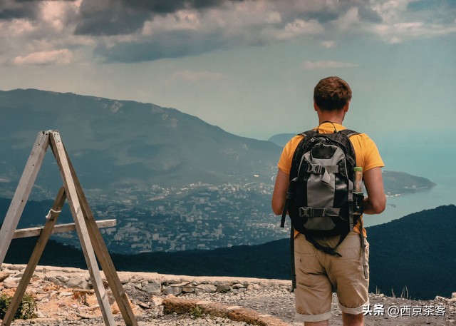 第一次坐飞机就遭遇了空难,第一次坐飞机
