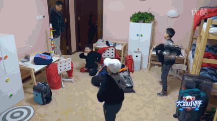 易烊千玺训练视频,易烊千玺第一个舞台solo教学