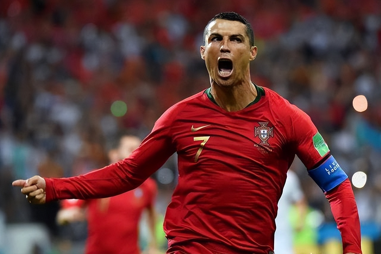 梅西c罗姆巴佩23岁数据对比,足坛最高身价姆巴佩