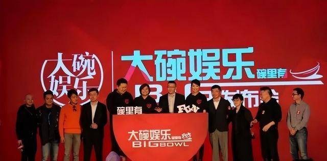 贾玲减肥前后的对比照片,贾玲减肥近照曝光