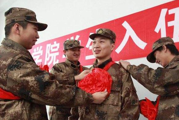 2022年征兵新政策入伍时间及标准,征兵条件2024二次入伍要求