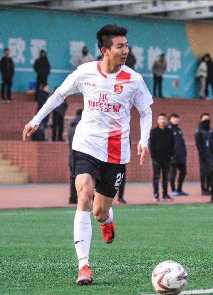 世界杯结束心中热爱不能停止,人们对于足球的热爱世界杯