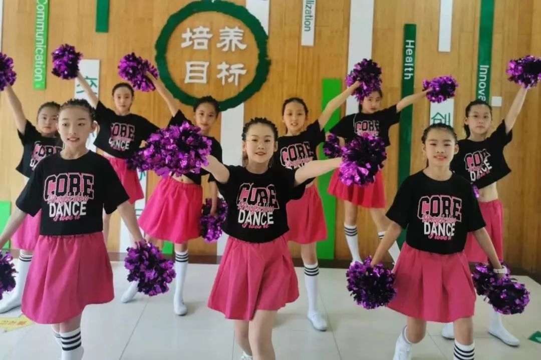 五育并举逐梦巅峰再创辉煌,五育并举缤纷绽放