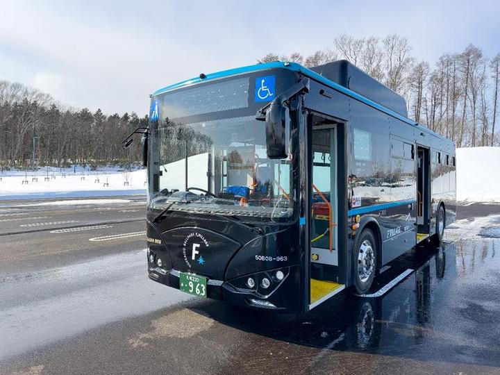 比亚迪电动大巴在日本最新消息,比亚迪交付跨国电动巴士