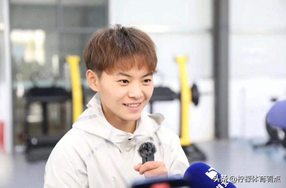 王霜谈择偶,中国女足王霜打破僵局