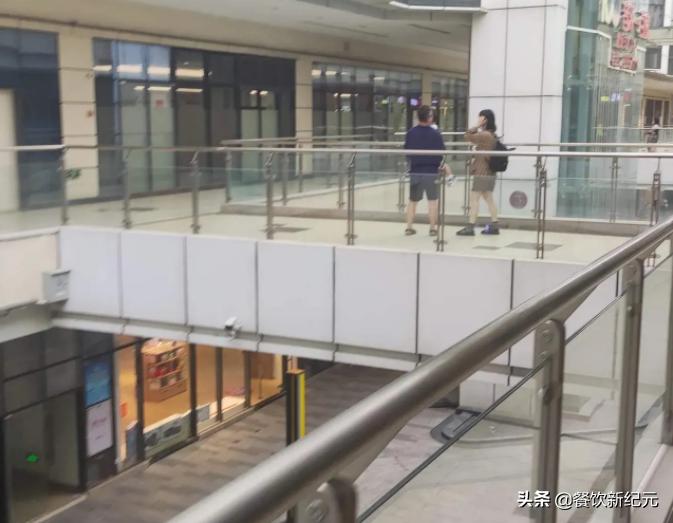 商场成鬼城,商铺被空置商业街变成空城