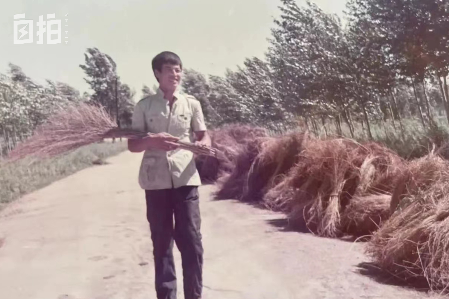 农民买彩票中1000万八个月花光,回到20年前买彩票中1200万