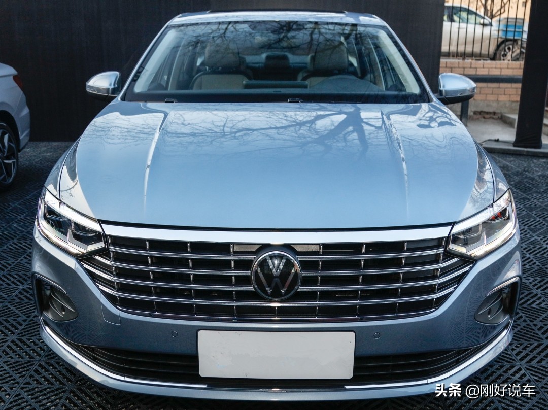 2022款宝来与朗逸优缺点对比,大众宝来2023款和朗逸怎么选