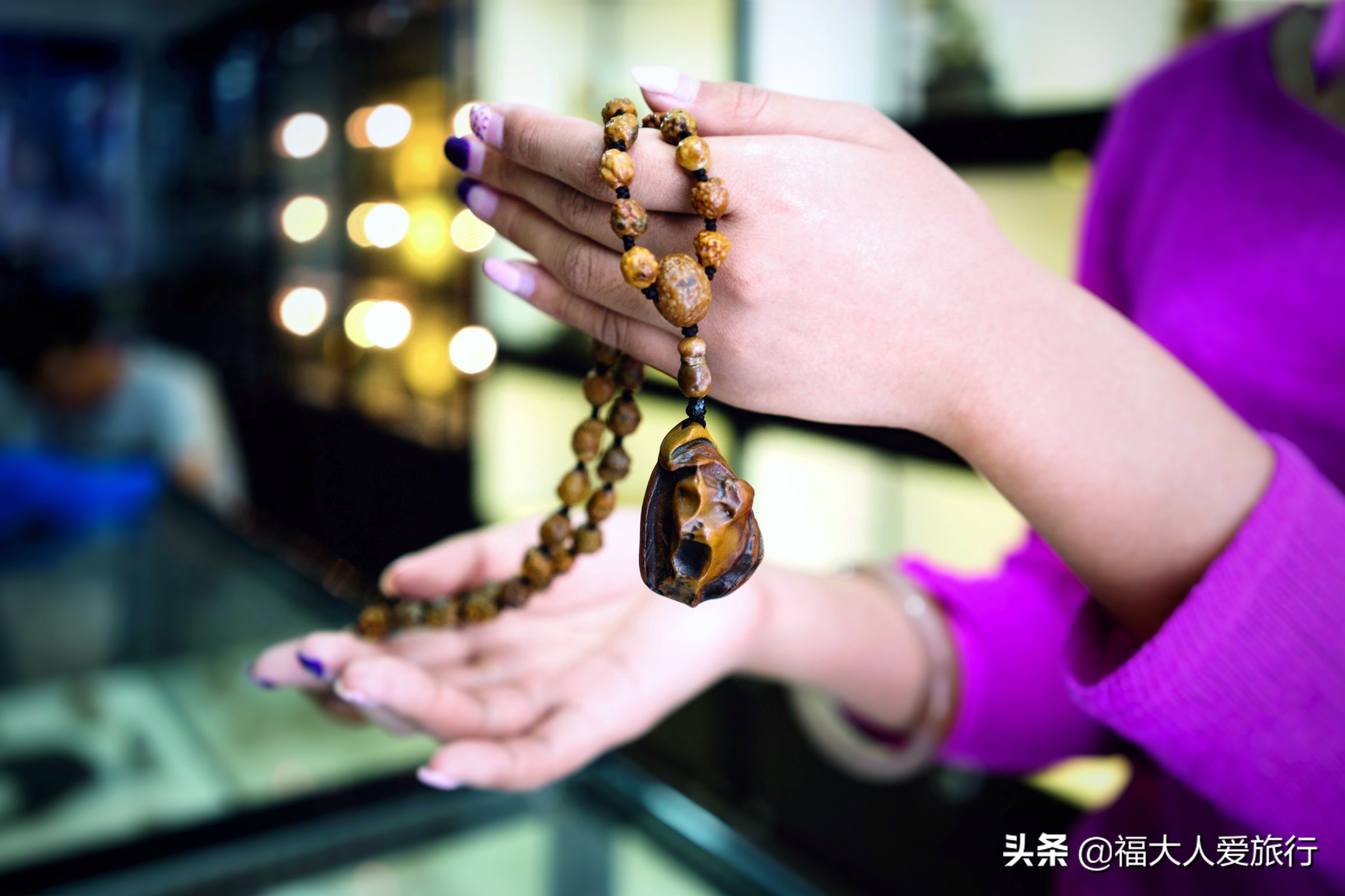 阿拉善遍地玛瑙石,阿拉善玛瑙原石大量出售