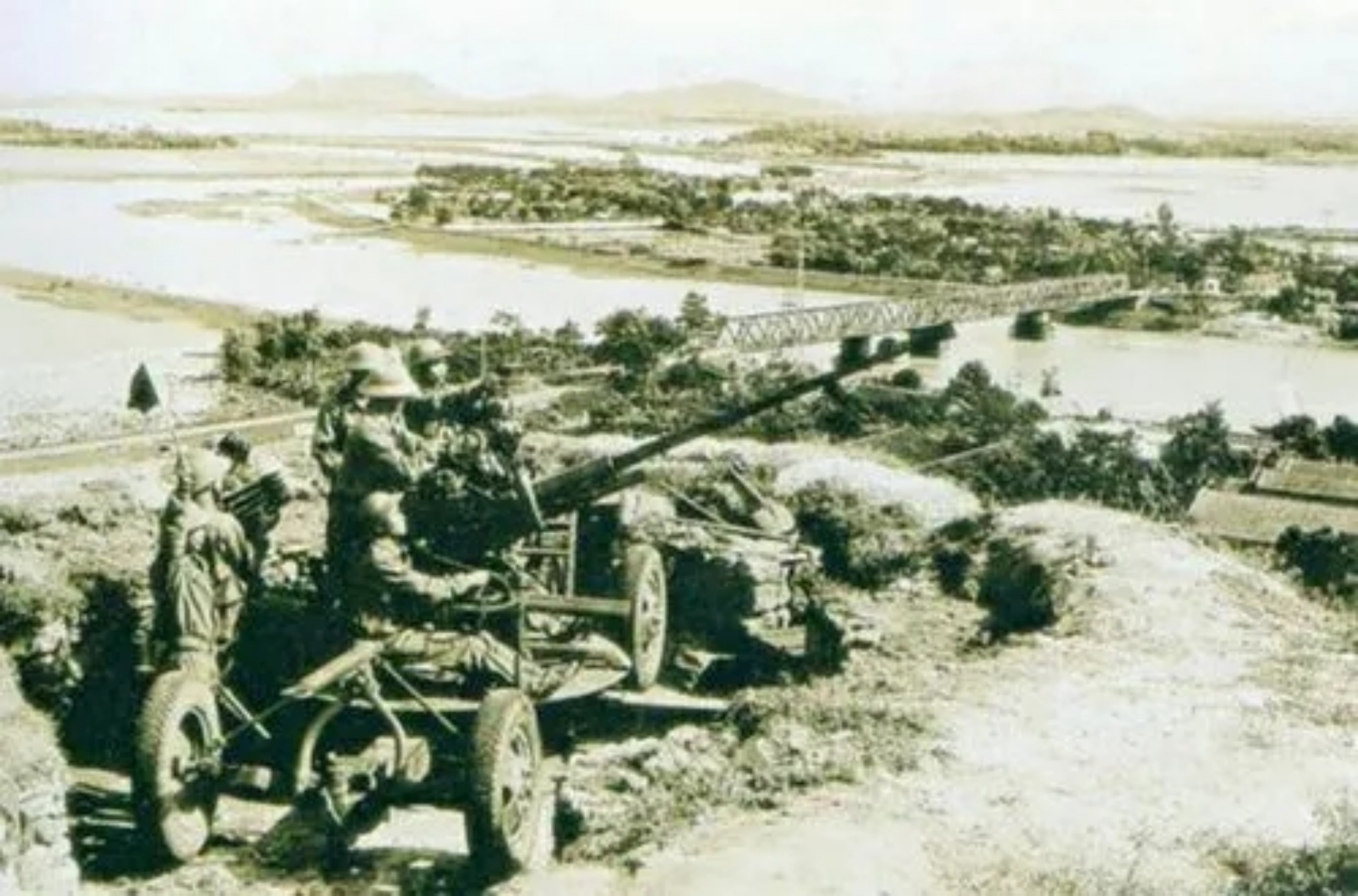 1994年，尼克松临终前表示后悔访华：我们可能创造了一个科学怪物