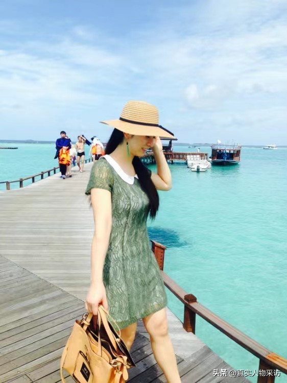 我在荷兰读反恐专业，毕业后到马尔代夫工作，下午只工作1.5小时