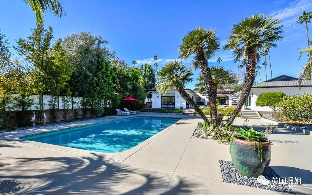 男子彩票中1.28亿,美国小伙买彩票狂中10亿美元