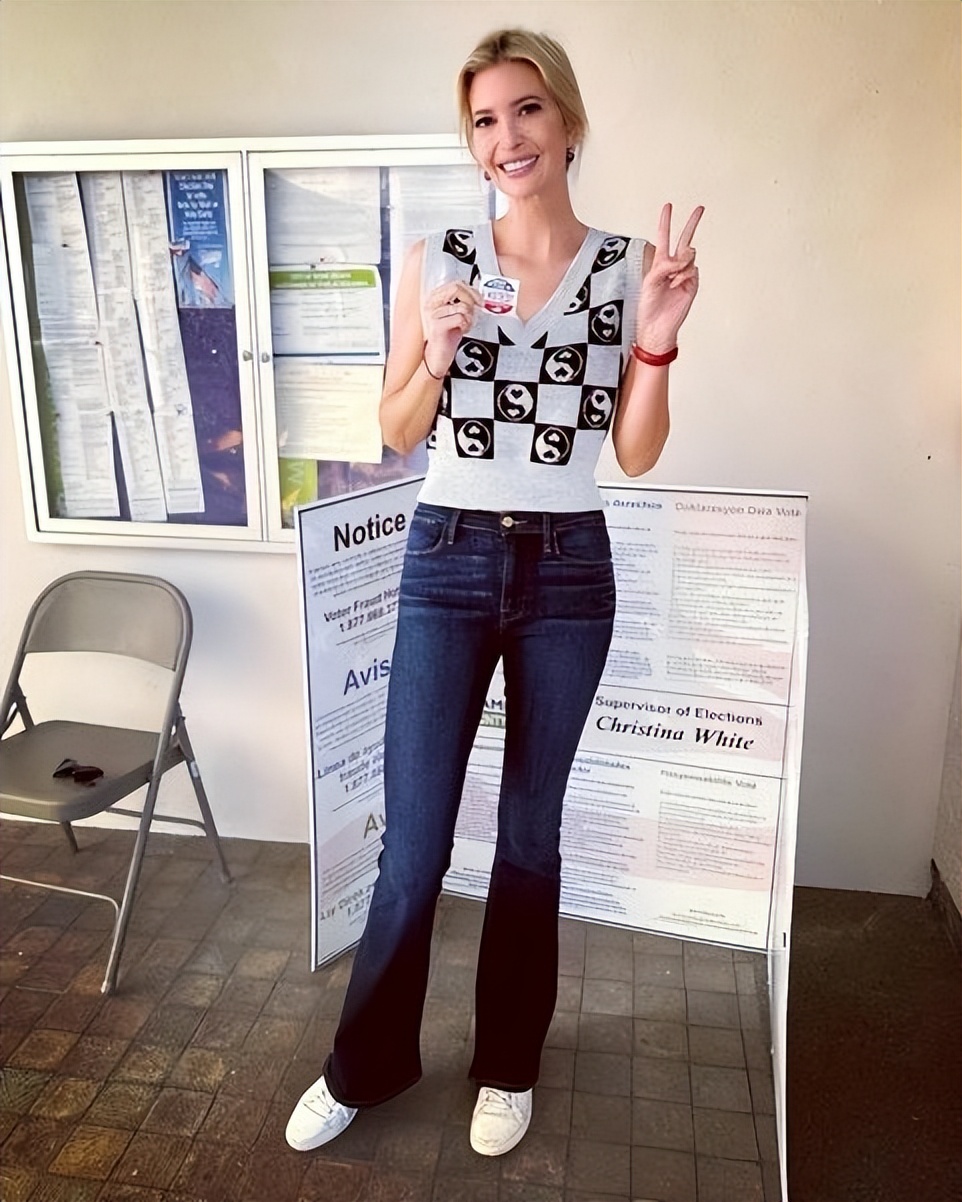 蒂芙尼特朗普和巴伦,伊万卡蒂芙尼近期照片