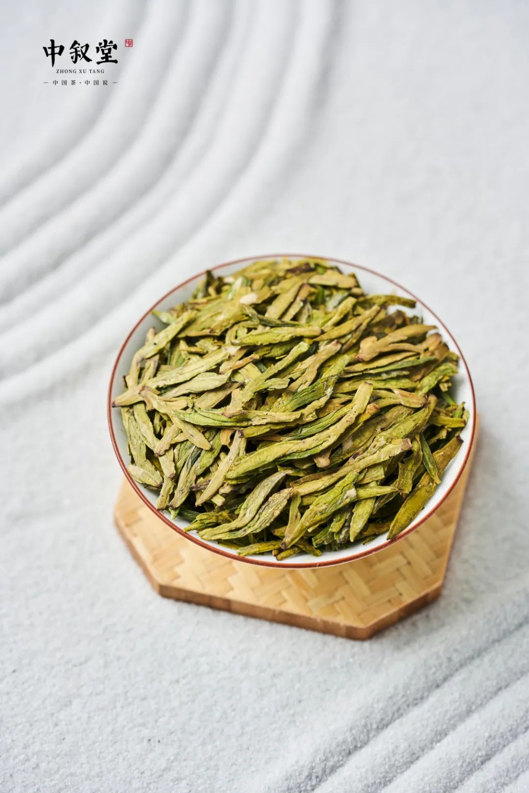 申时茶叙丨御金鳞·西湖龙井已上线!极致鲜爽绿,尽在茶中叙