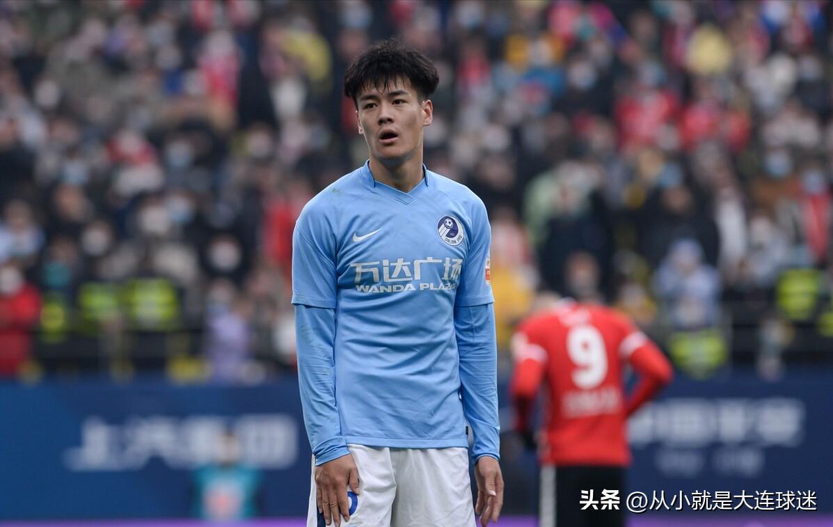 朱挺惯用脚,朱挺踩球