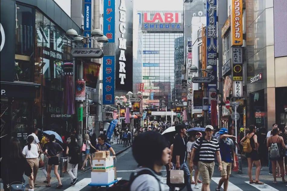 上百架飞机飞往中国,一夜之间500架飞机