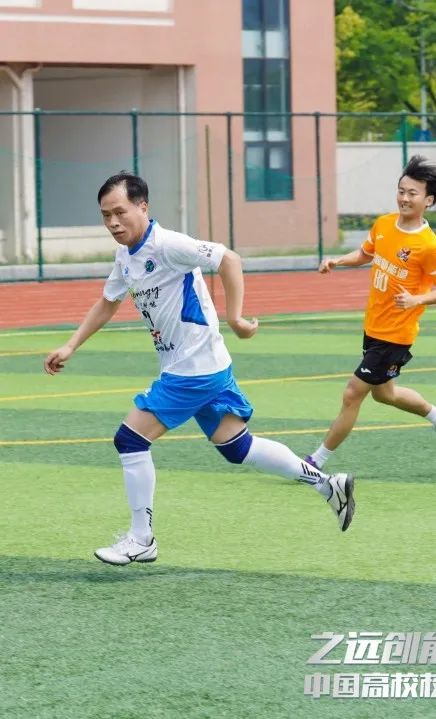 公益足球嘉年华,公益比赛现在开赛