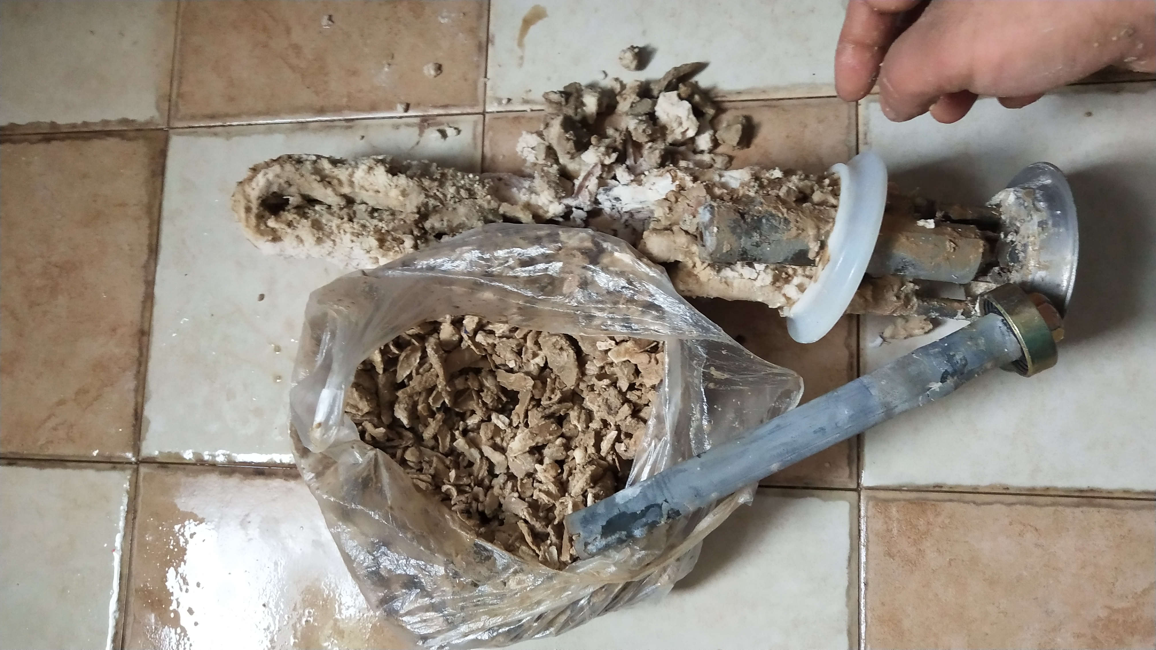 热水器不出热水维修办法谁知道,midea热水器不出热水怎么解决