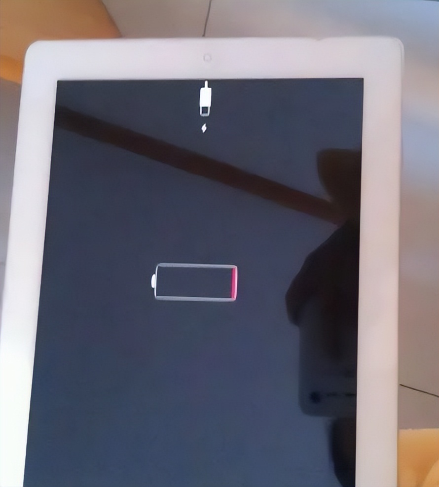 ipad非原装线不能充电,ipad充电1%充不进电