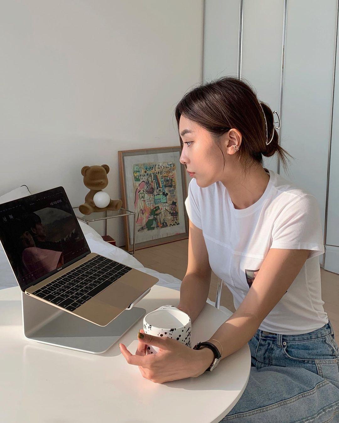 时尚博主的19件夏季日常穿搭look,这位博主的减龄穿搭值得学习