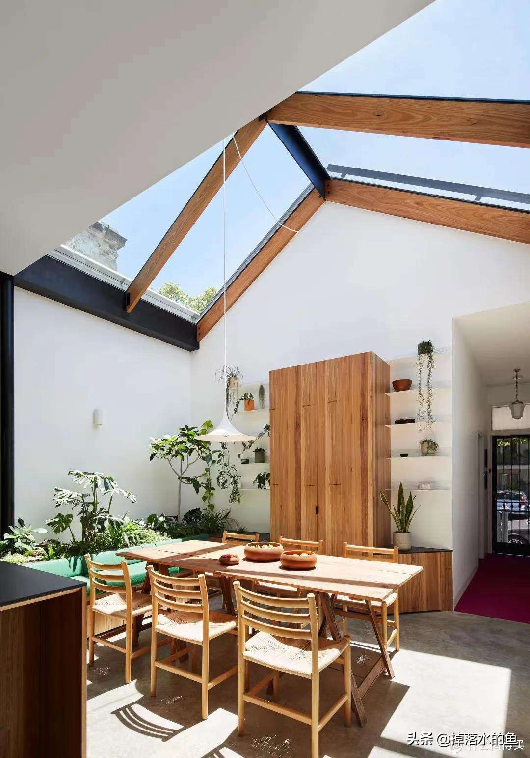 到今天才知道，全世界只有中国人全民住楼房，其他大都是一户建