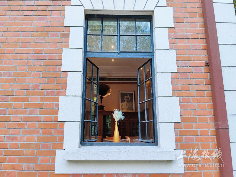 徐家汇百代小红楼参观,上海徐家汇公园小红楼