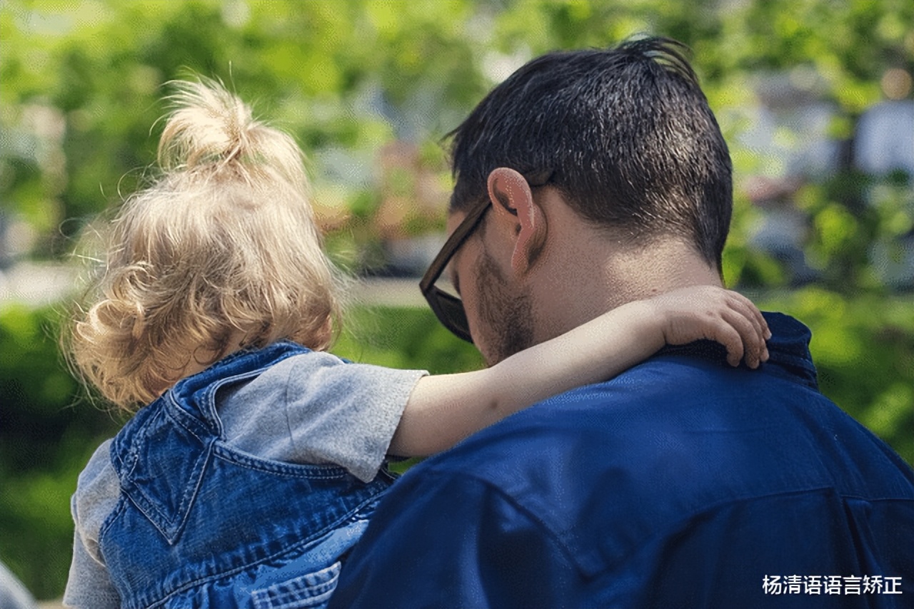 4岁小孩咬字不清看什么科室,四年级小学生咬字不清楚