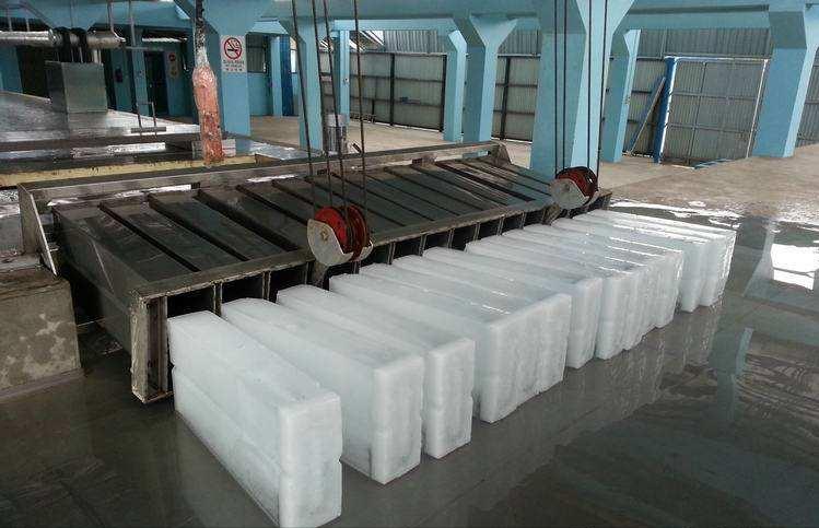 制冰厂一天冰块销量达3000条以上,制冰厂如何生产冰的