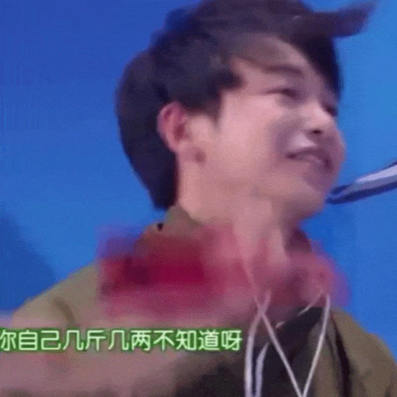 假发假臀假肌肉，半个娱乐圈“从头假到脚”，原来没什么是真的