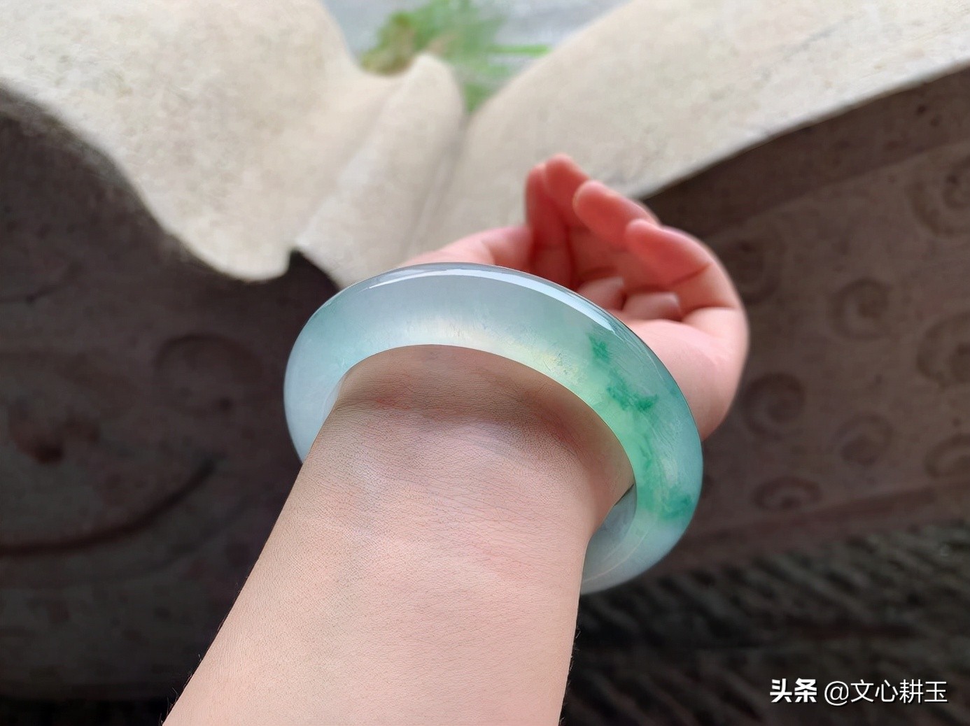 雅芳avon是哪个国家的品牌,avon雅芳胸针