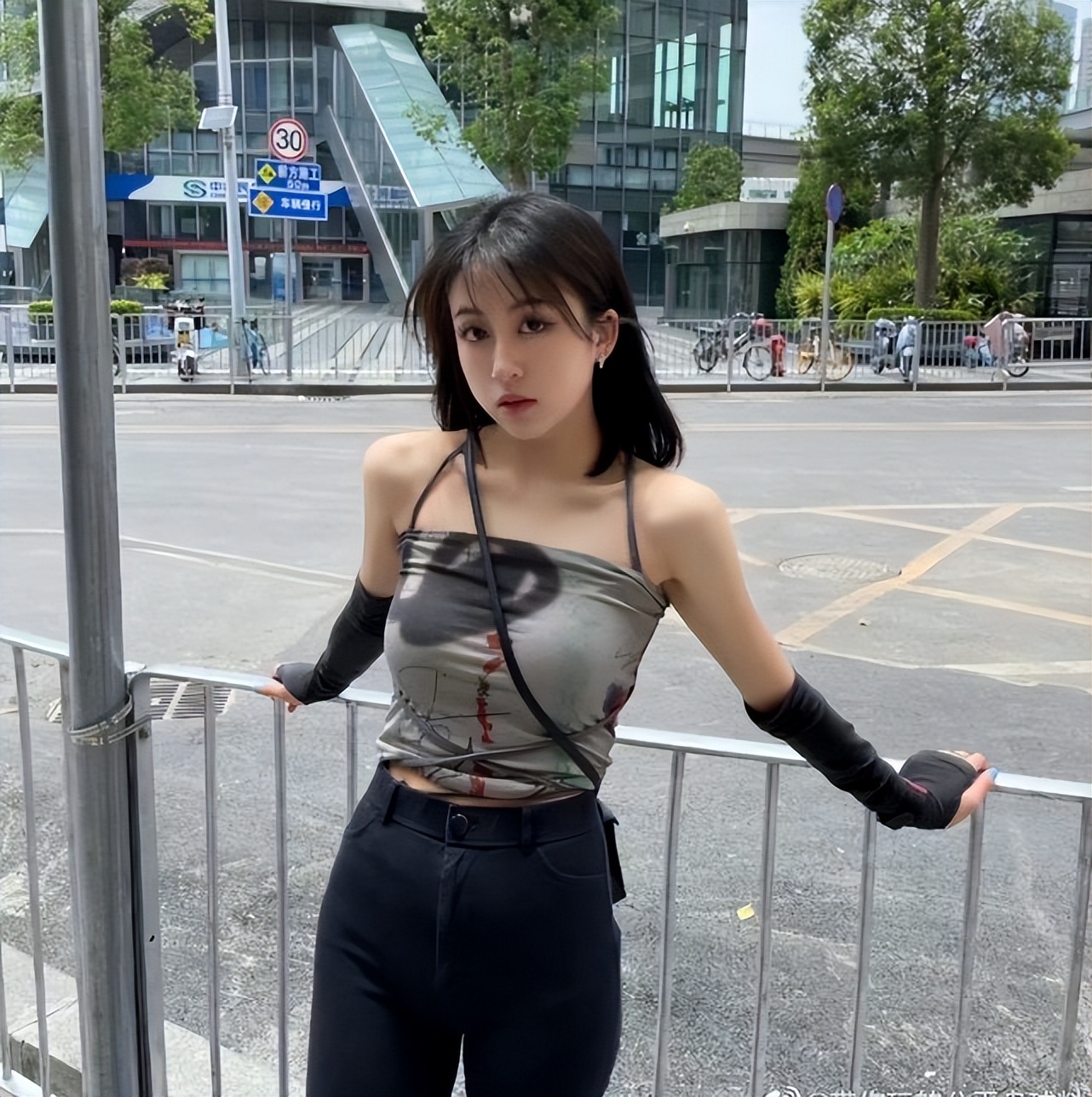 韦世豪妻子吴雅哪里人,韦世豪吴雅是夫妻吗